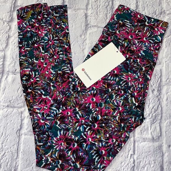 NWT Base Pace High-Rise Running Tight 28" fleece Perfect Multi Floral FLEECE 4 - Picture 1 of 13